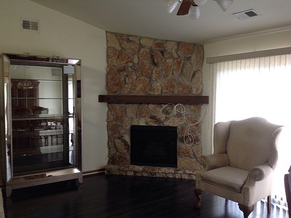 2nd image of 1410 Partridge Ln #8
