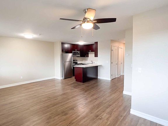 3rd image of 4390 Delta St APT 6
