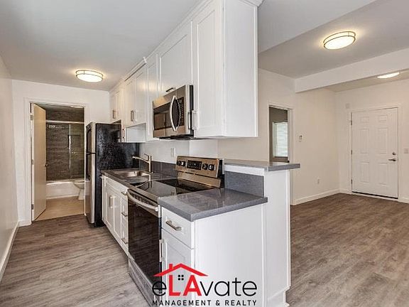 4th image of 2036 Chariton St #2038-1/4