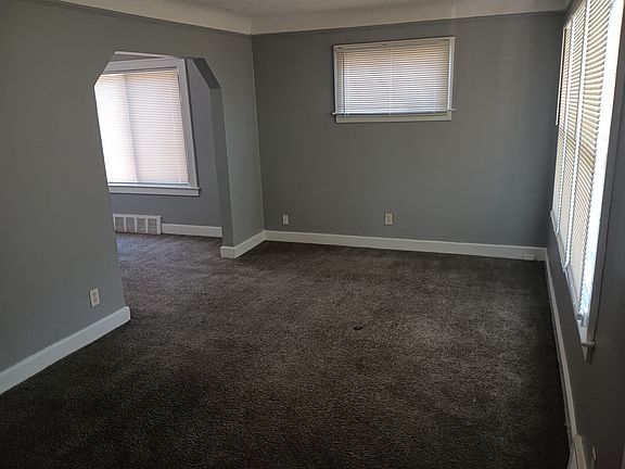 3rd image of 18830 Hull Ave