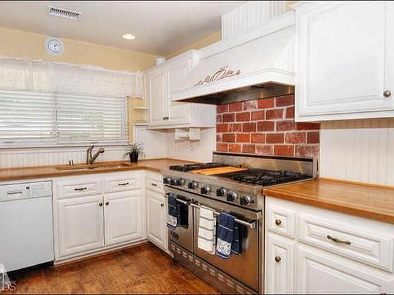 4th image of 247 Lucero St