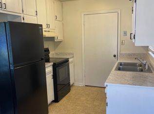 8120 Magnolia Dr, Jonesboro, GA