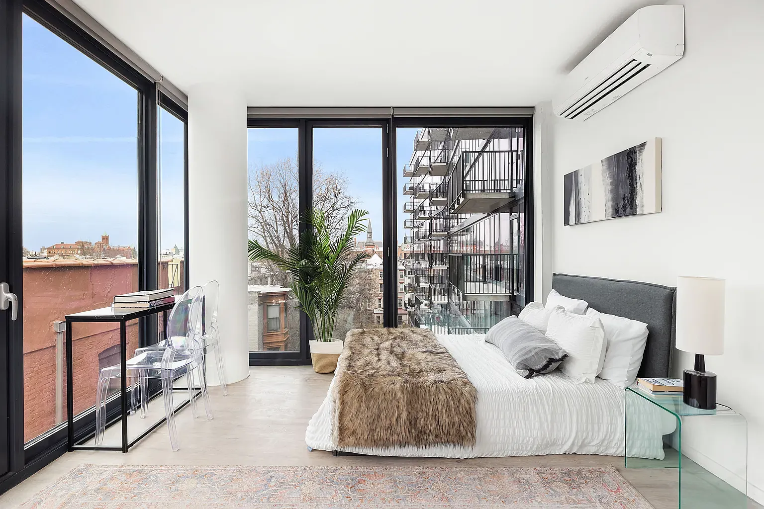 12 Halsey Street — Photo 4