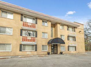 7819 S South Shore Dr APT B6, Chicago, IL 60649