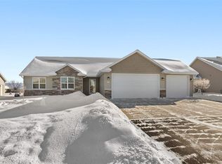 N970 Glennview Dr, Greenville, WI 54942