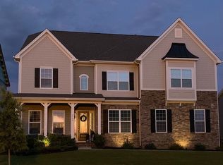 2389 Creekview Dr, Waxhaw, NC 28173