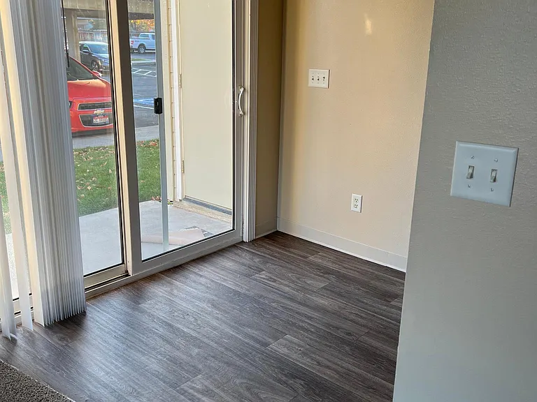1505 S Garland St #102 — Photo 3
