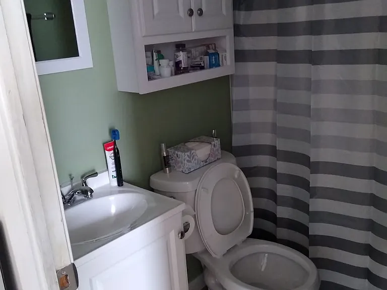 236 Kingsboro Ave #3 — Photo 1