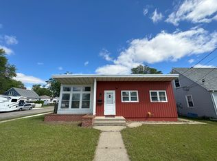 1316 7th Ave NW, Minot, ND 58703