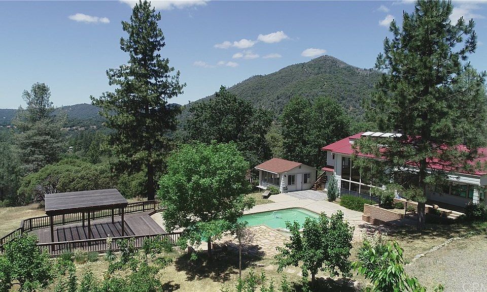 1st image of 3823 Pinecrest Dr