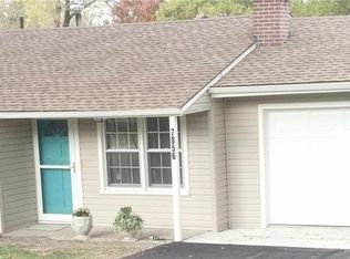 7856 Stover Ln, Kansas City, KS 66109