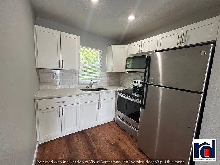 Riverside Apartments - Minutes to the River - Multiple Units Available — Photo 15