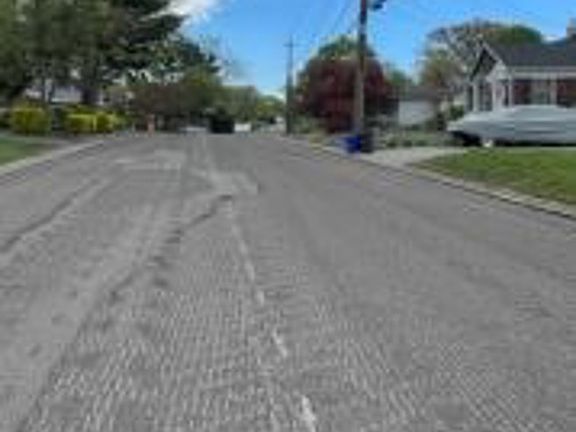 5th image of 171 Hunter Ave