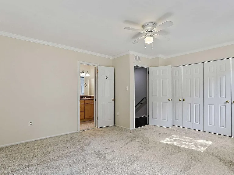 7008 Sherwood Rd #36 — Photo 27