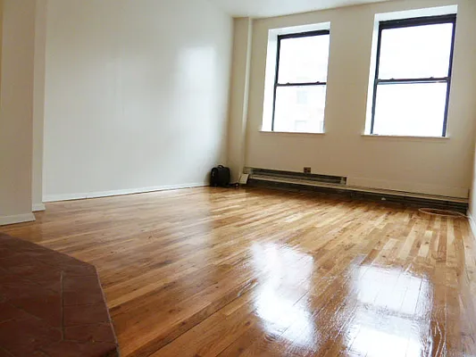 Rented by DSA Realty | media 51