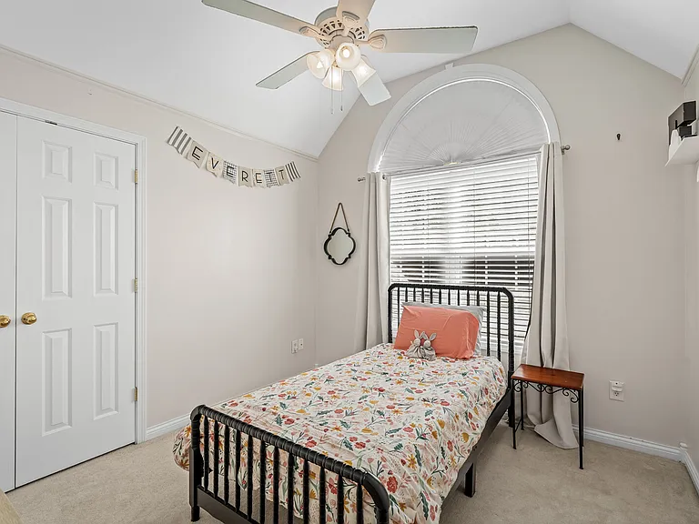 3030 Liverpool Dr — Photo 10
