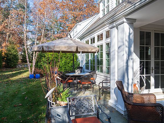 2nd image of 59 Kensett Ln #59