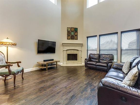 5th image of 981 Sagebrush Dr