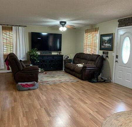 2nd image of 748 Gladden St