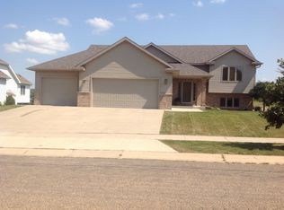 4548 Cornwall Dr NW, Rochester, MN 55901