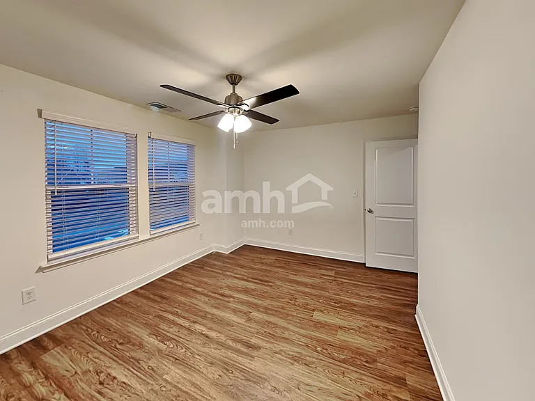 124 Rivulet Dr — Photo 16