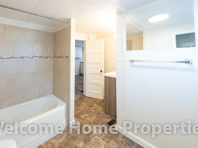 309 SW 6th St — Photo 30