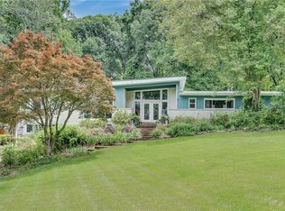 588 Kenilworth Cir, Stone Mountain, GA 30083