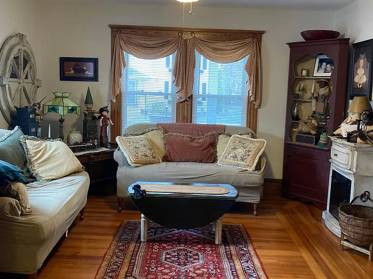 33 Washington St #1 — Photo 7