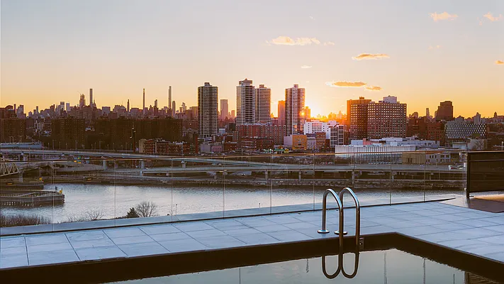 Rented by Nooklyn NYC LLC | media 72