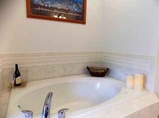 618 Spruce Ct, Oswego, IL 60543