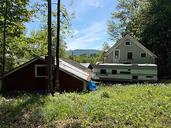 2nd image of 7 Pine Road