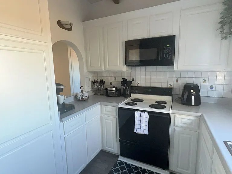6670 Indian Cove Rd #1 — Photo 4