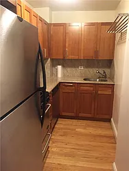 Rented by R New York