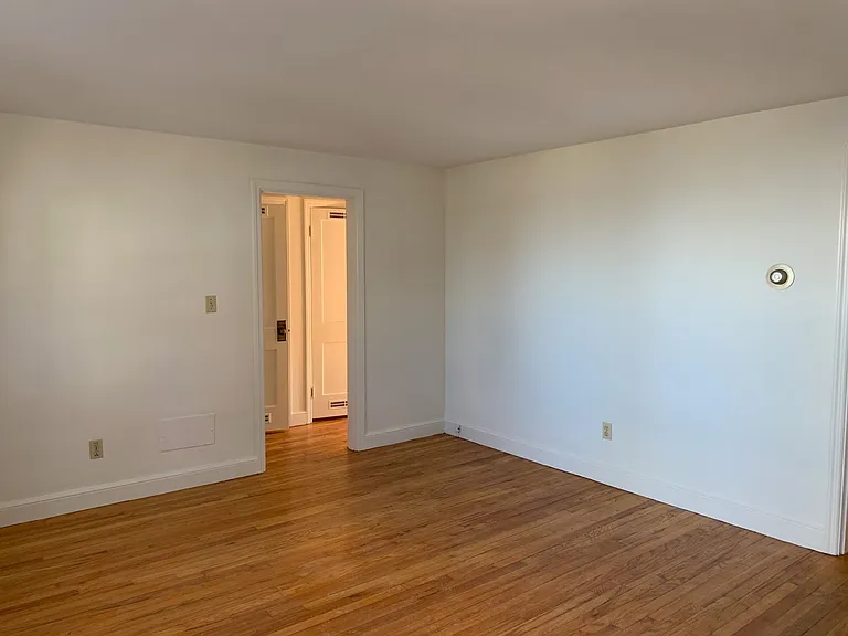 8 Quebec St #2 — Photo 5