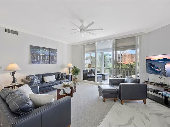 3rd image of 400 Flagship Dr APT 402