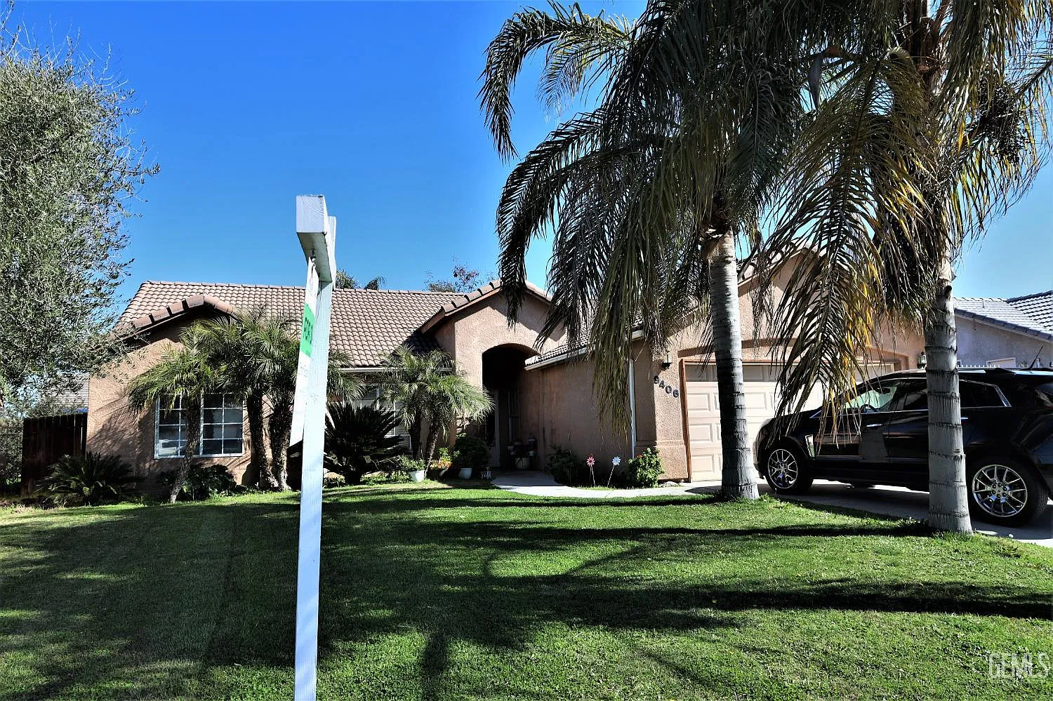 9406 Casa De Oro Ln photo 1