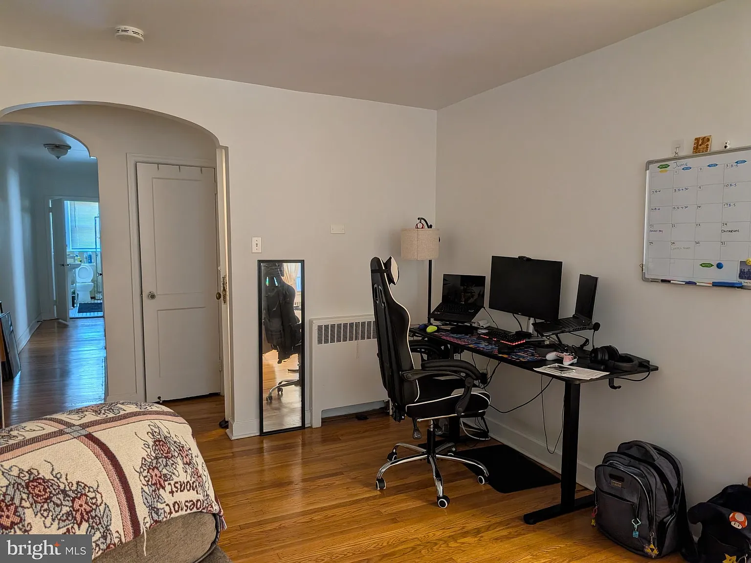 2 bed, 950 sqft, $1,550 — Photo 3