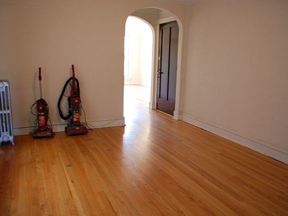 4th image of 2904 N Damen Ave APT 3