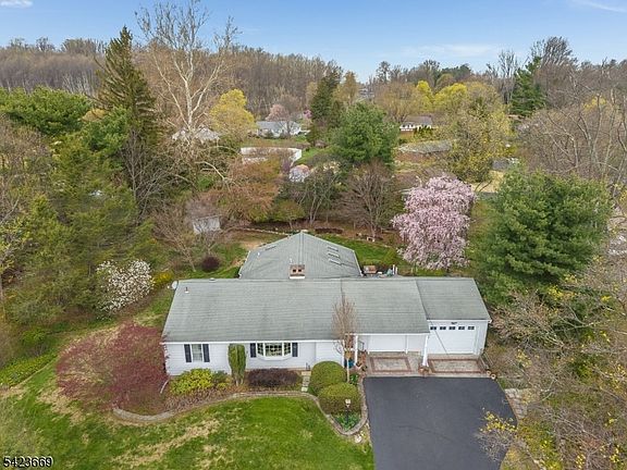 2nd image of 5 Abrams Rd