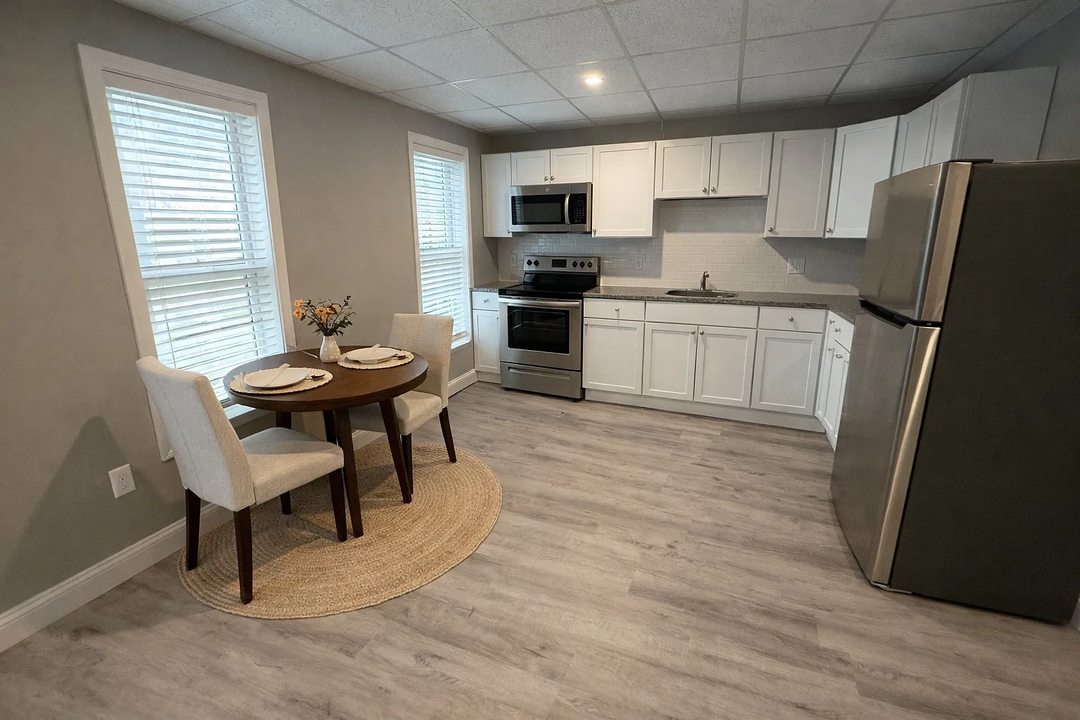 1 bed, 420 sqft, $1,050 — Photo 3