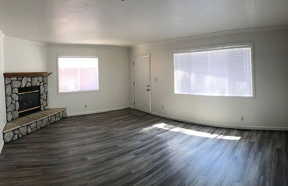 2nd image of 518 Orange Ave