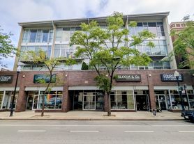 5115 N Clark St, Chicago, IL