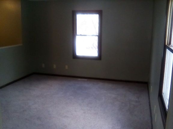 5th image of 21 Hance Ave