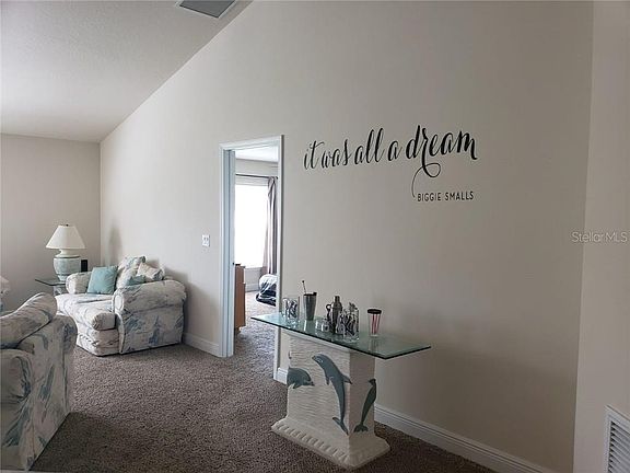 5th image of 759 Camel Ct