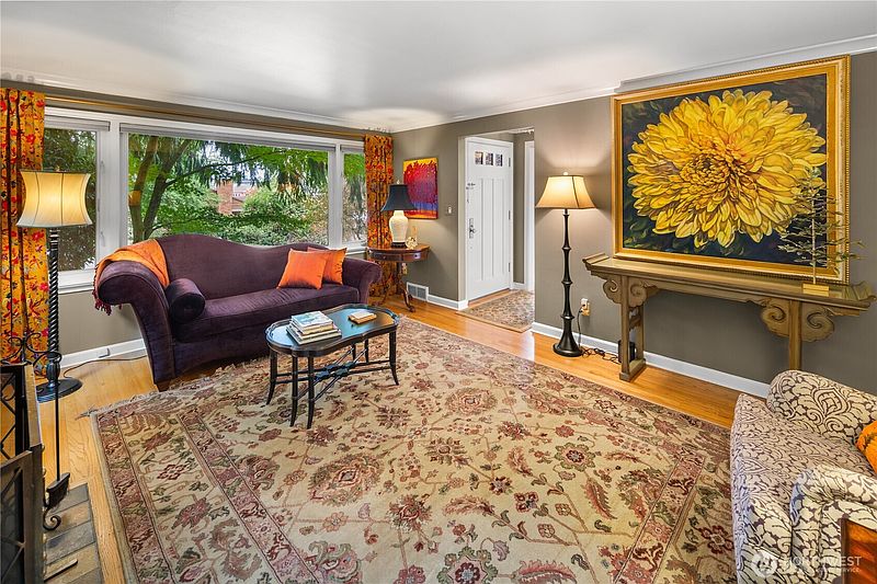 4th image of 2706 56th Avenue SW