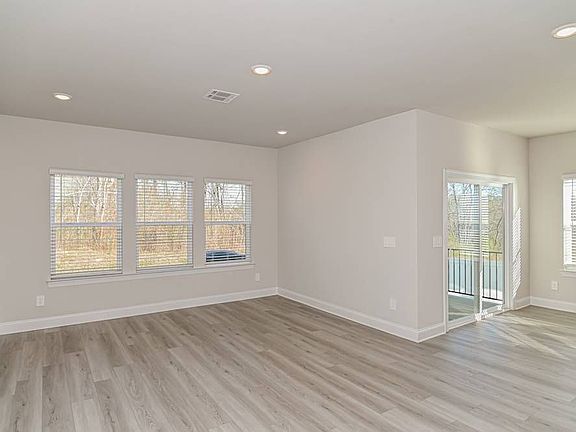 2nd image of 1312 Bluffton Cir
