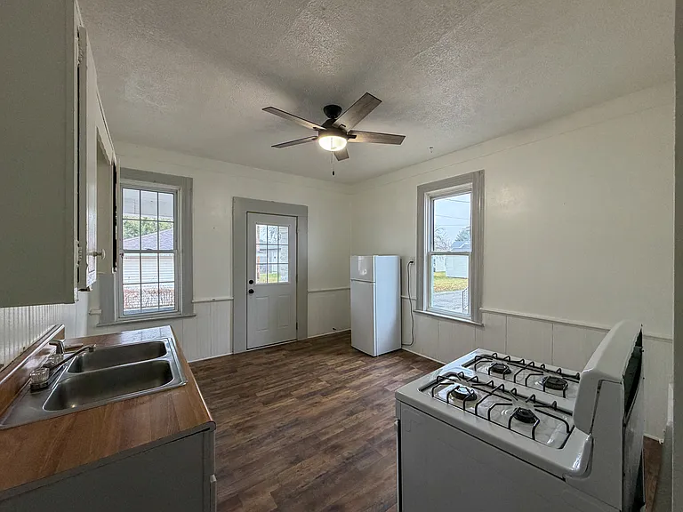 118 Prospect St #2 — Photo 9