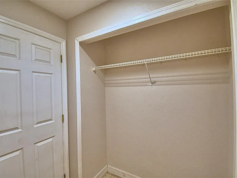 223 Grouper Ct — Photo 8