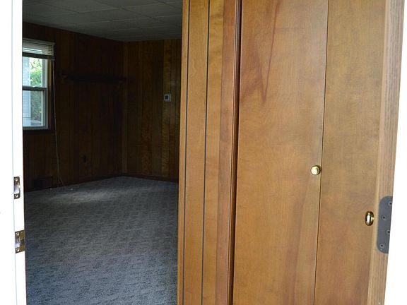 4th image of 108 5th St