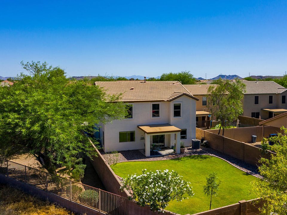 1st image of 2416 W Cordia Ln